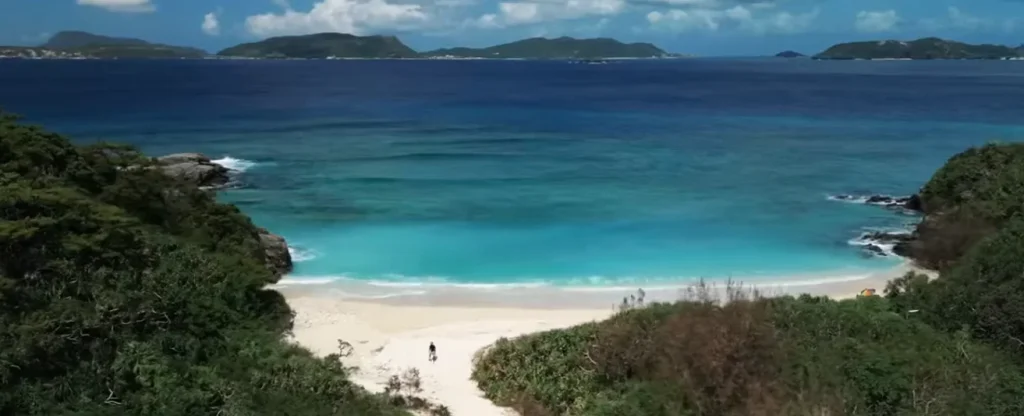 las mejores playas de la isla de okinawa en japon